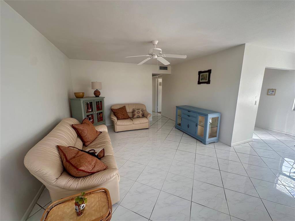 Condo for rent at 200 Mansfield E #200, Boca Raton, FL 33434