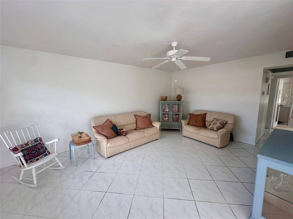 Condo for rent at 200 Mansfield E #200, Boca Raton, FL 33434