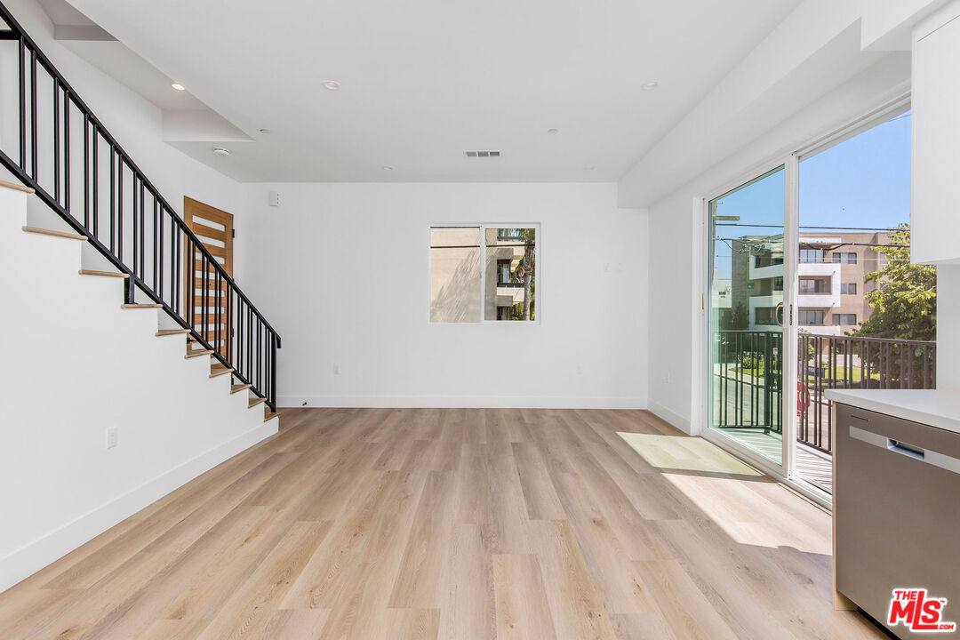 Townhouse for rent at 11241 Morrison St #6, North Hollywood, CA 91601