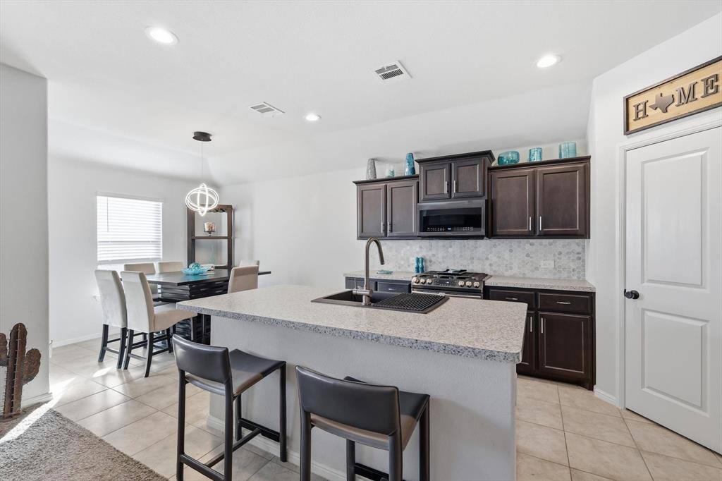 Apartment for rent at 10431 Fort Cibolo Trail, Crowley, TX 76036