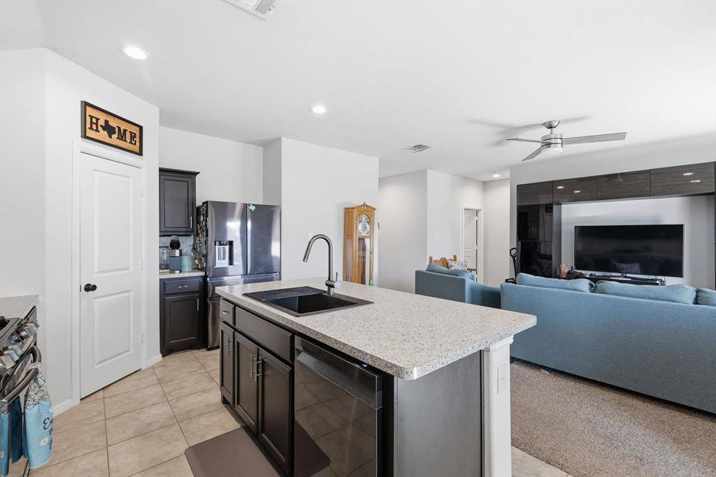 Apartment for rent at 10431 Fort Cibolo Trail, Crowley, TX 76036