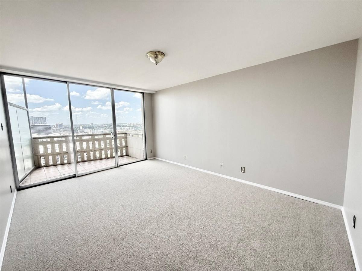 Apartment for rent at 2016 Main St #1904, Houston, TX 77002