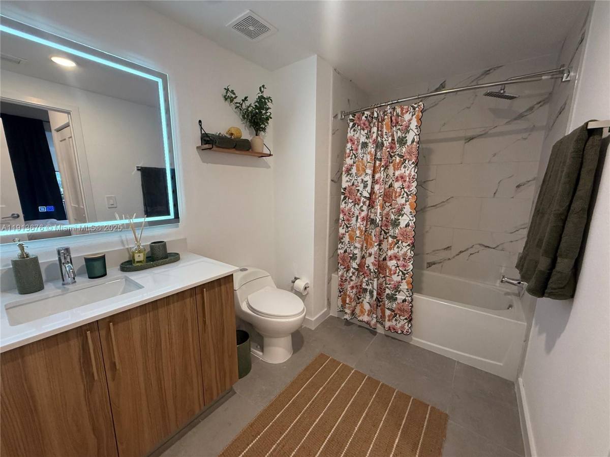 Apartment for rent at 2001 Van Buren St #608, Hollywood, FL 33020