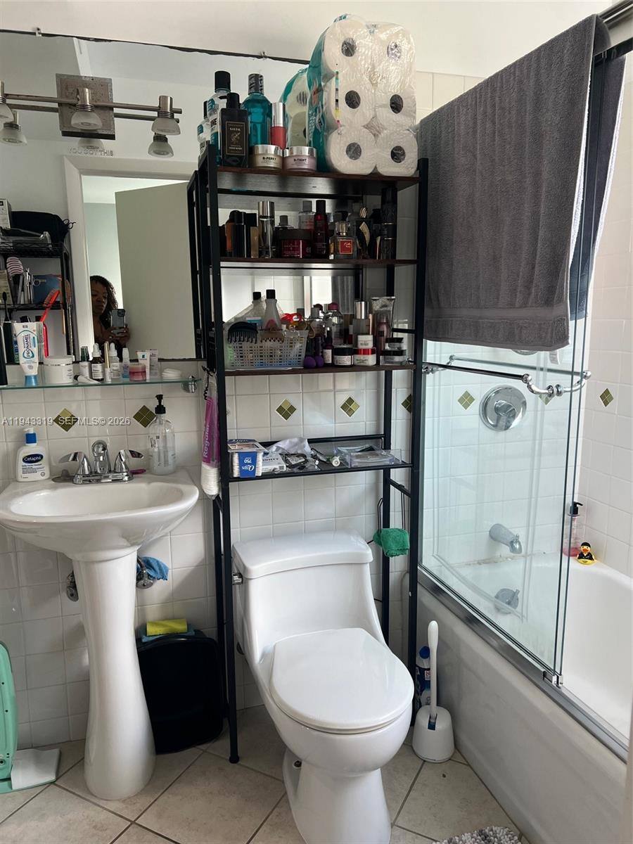 Apartment for rent at 225 SE 16th Ave #225-8, Fort Lauderdale, FL 33301