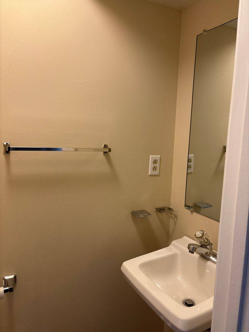 Apartment for rent at 381 Peabody Dr, Clarksville, TN 37042