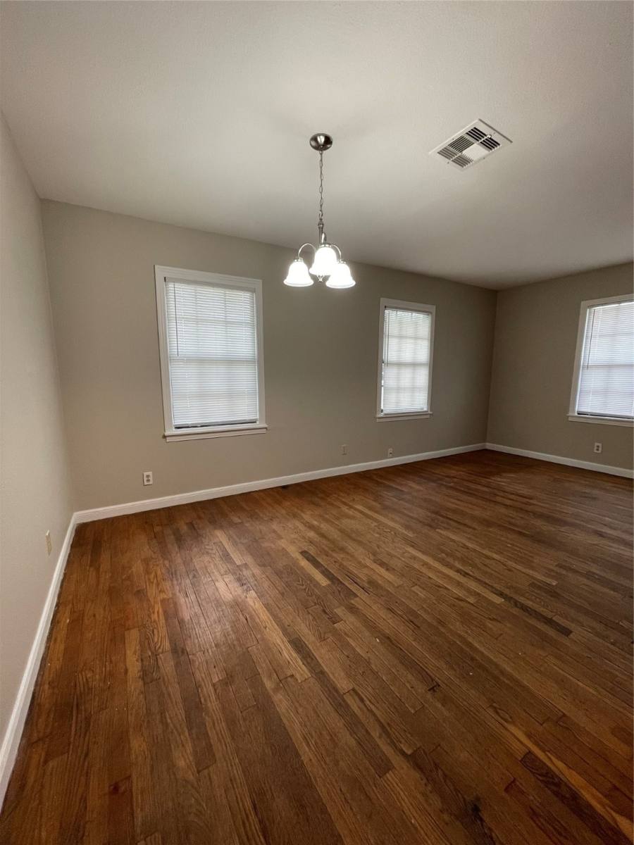Apartment for rent at 1941 N Ave #H, Freeport, TX 77541