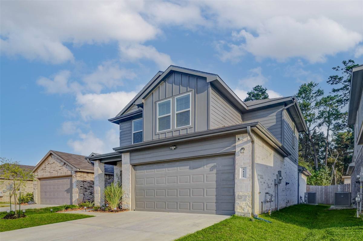 Apartment for rent at 5122 Sequoia Heights Lane, Spring, TX 77373