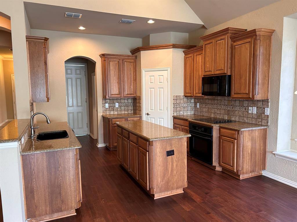 Apartment for rent at 6794 Calm Meadow Dr, Frisco, TX 75035