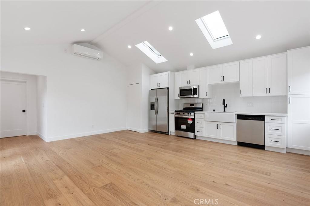 Apartment for rent at 8336 Winsford Ave, Los Angeles, CA 90045