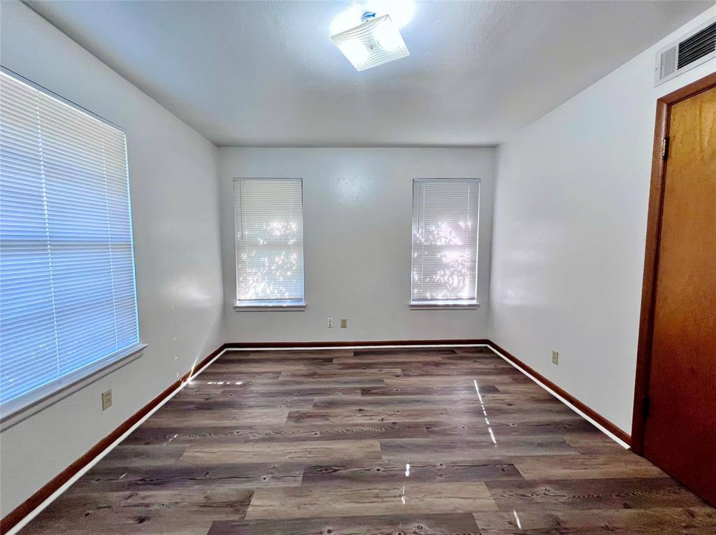 Apartment for rent at 3423 Perryton Dr, Dallas, TX 75224