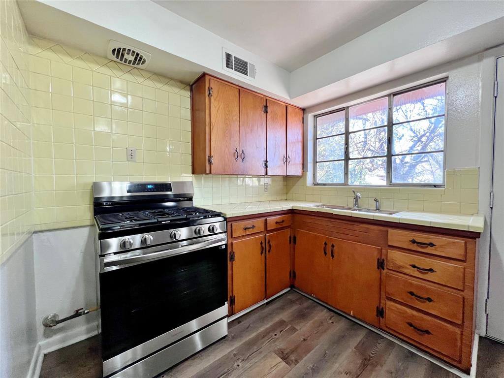 Apartment for rent at 3423 Perryton Dr, Dallas, TX 75224