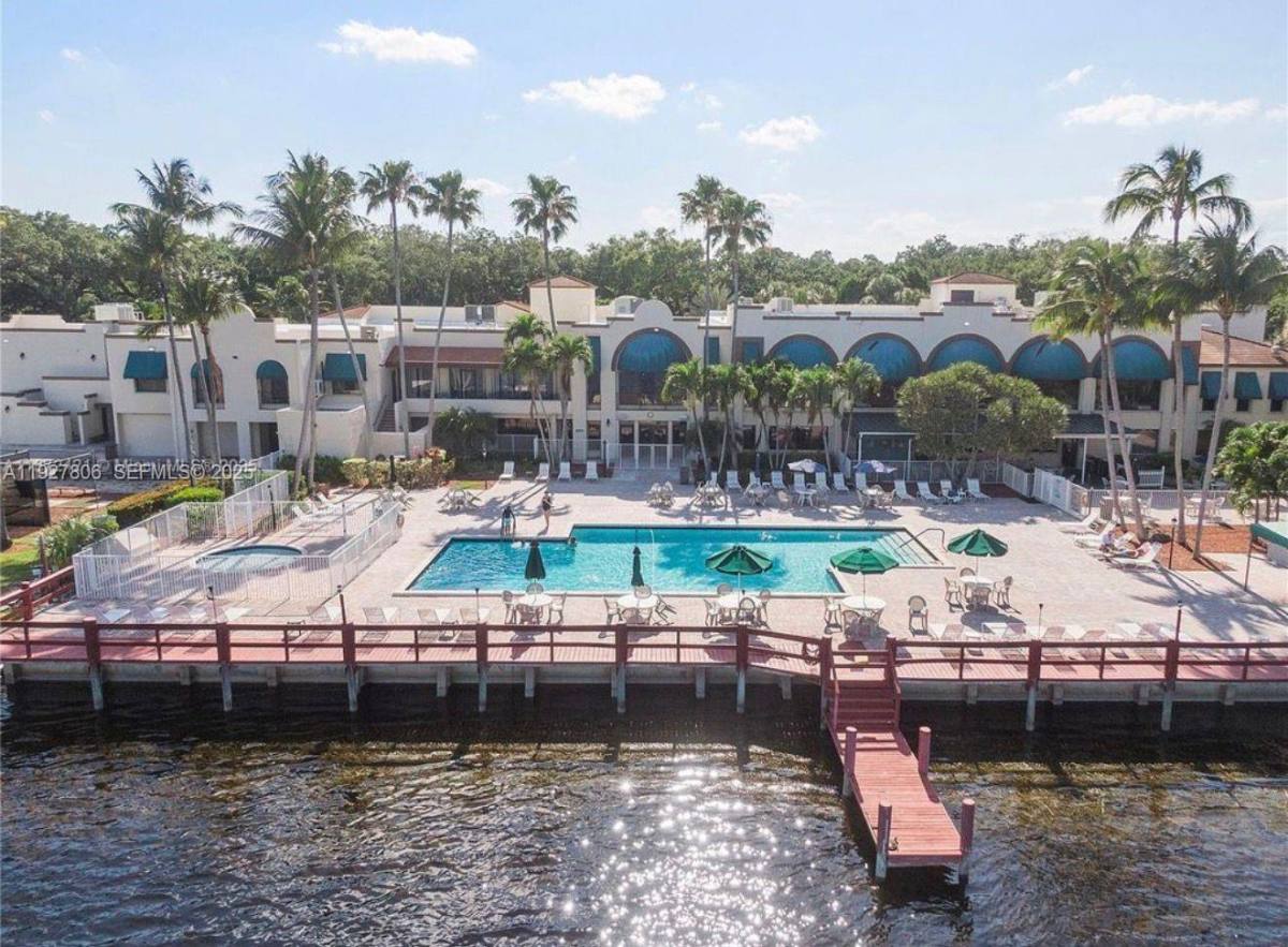 Apartment for rent at 9431 Live Oak Place #205, Fort Lauderdale, FL 33324
