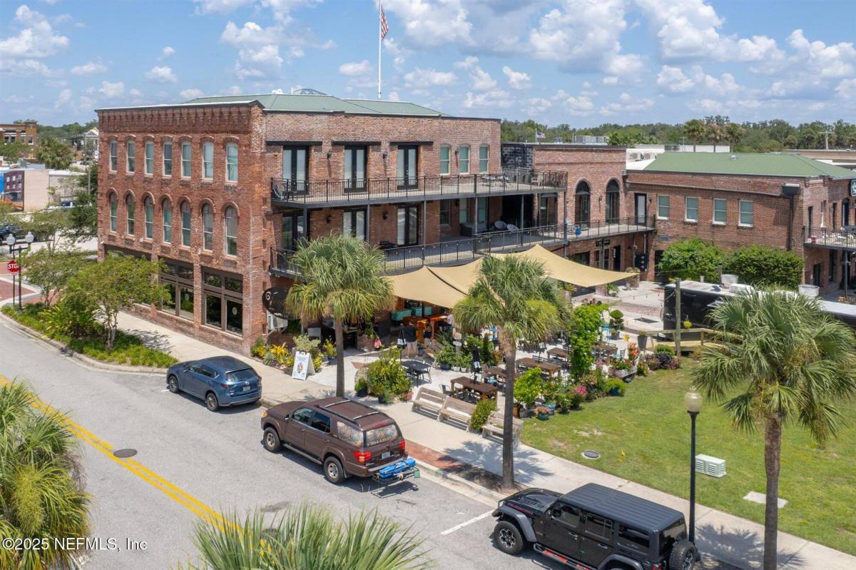 Apartment for rent at 105 N 2nd St #105, Palatka, FL 32177