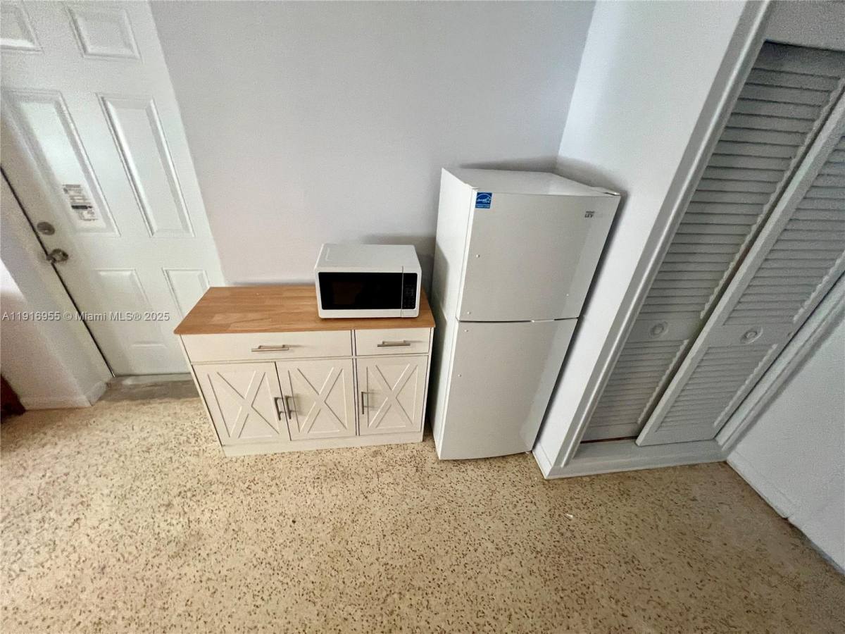 Apartment for rent at 15831 SW 100th Court #15831B, Miami, FL 33157