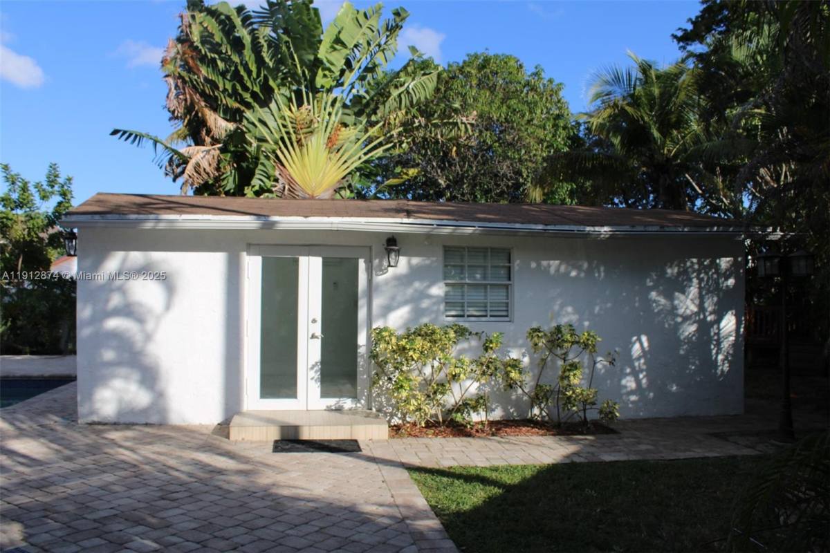 Apartment for rent at 624 NE 205th Terrace #624REAR, Miami, FL 33179
