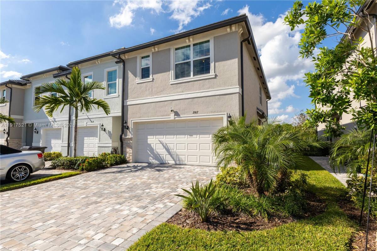 Townhouse for rent at 2917 Olivia Ave, Fort Lauderdale, FL 33311