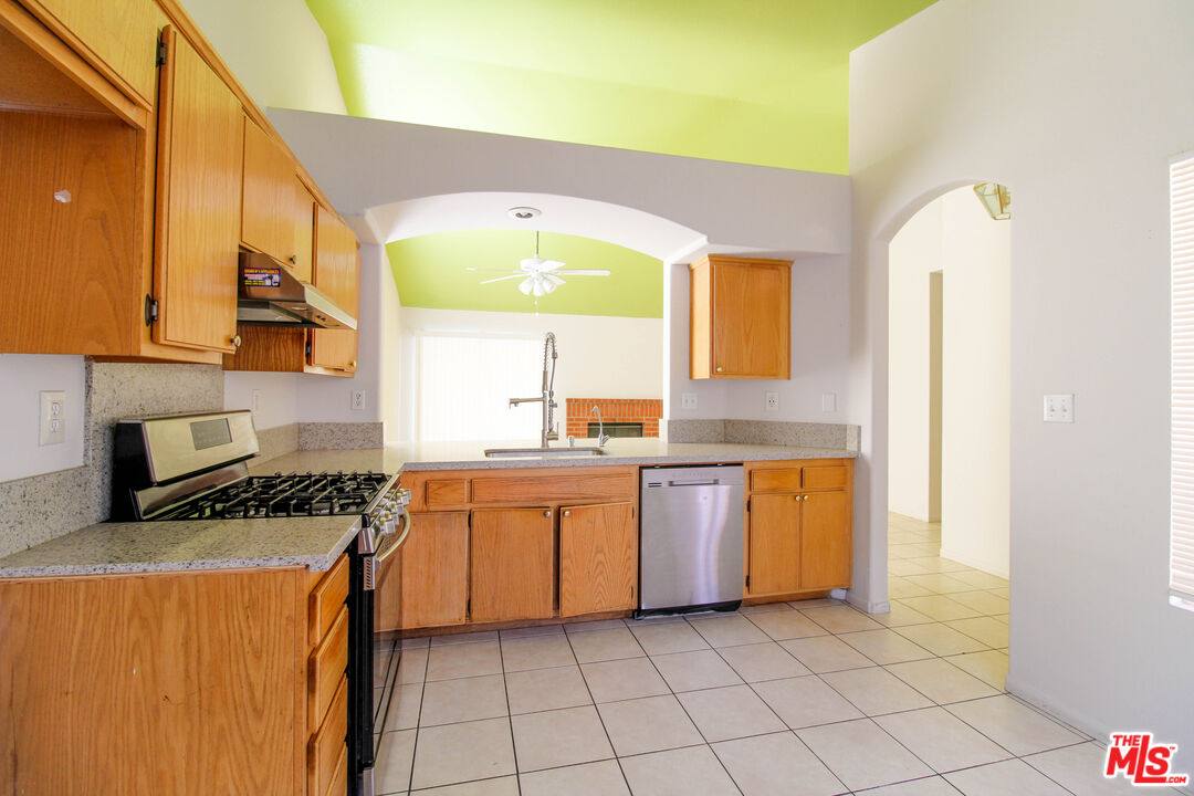 Apartment for rent at 36805 Alder St, Palmdale, CA 93552