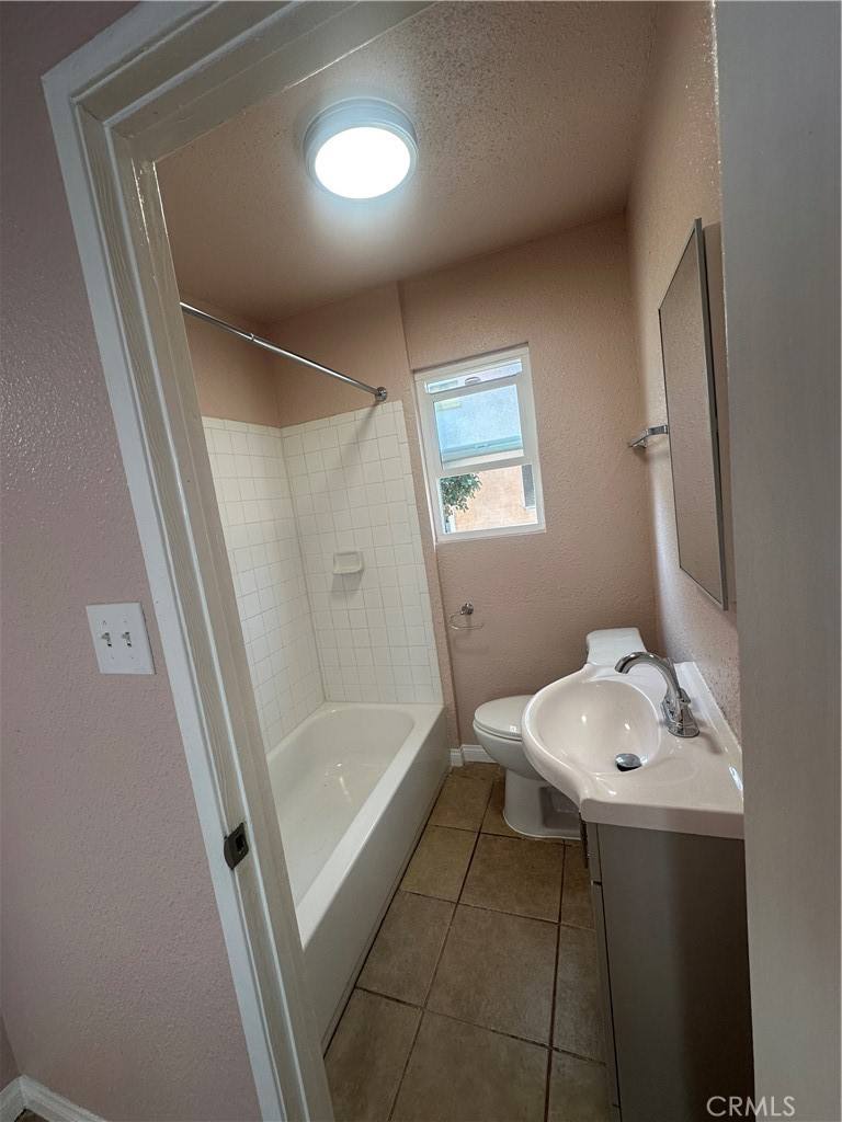 Apartment for rent at 4243 Burns Ave, Los Angeles, CA 90029