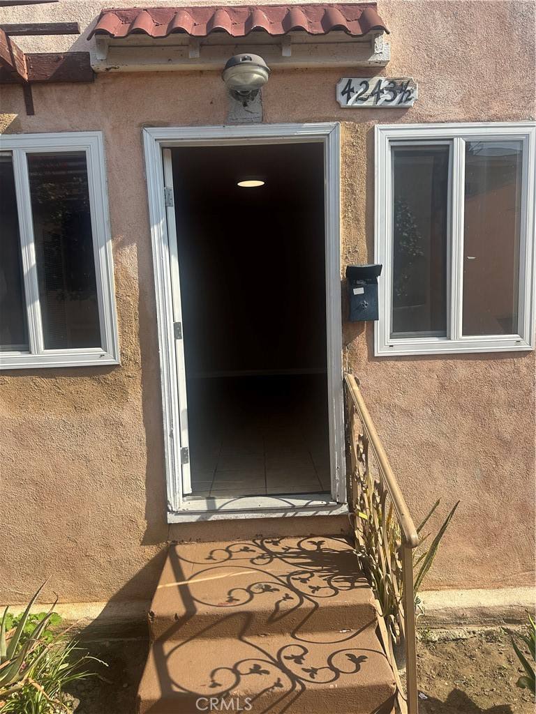 Apartment for rent at 4243 Burns Ave, Los Angeles, CA 90029