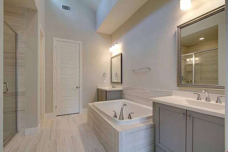 Apartment for rent at 1366 Branchwood Place, Dallas, TX 75215