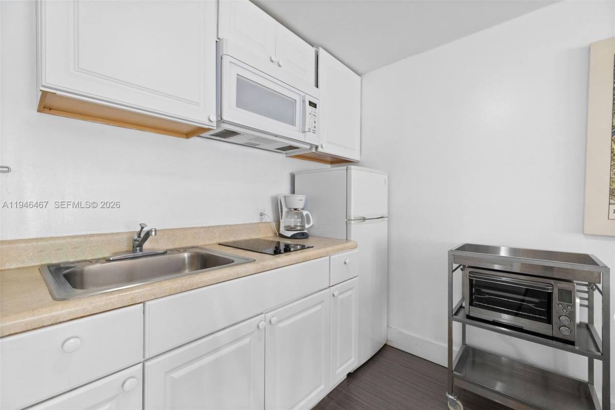 Apartment for rent at 530 Ocean Dr #108, Miami Beach, FL 33139