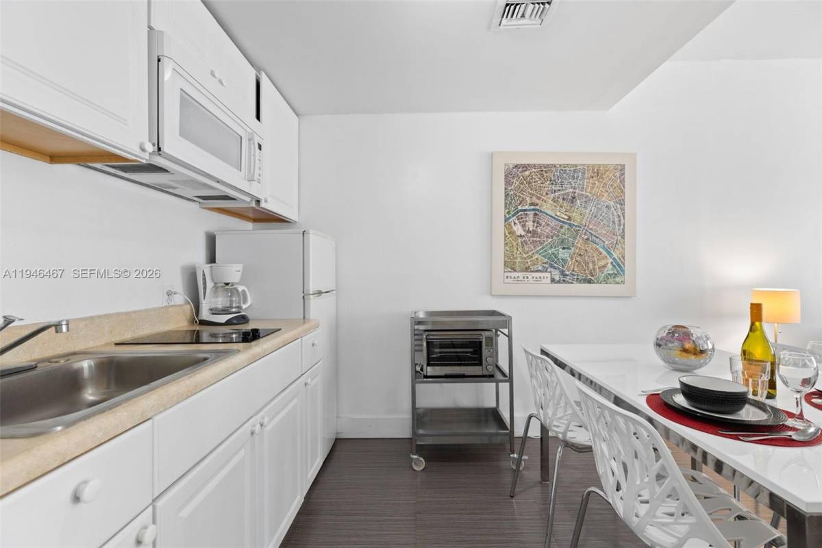 Apartment for rent at 530 Ocean Dr #108, Miami Beach, FL 33139