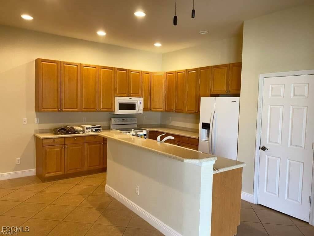 Apartment for rent at 5602 Kensington Loop, Fort Myers, FL 33912