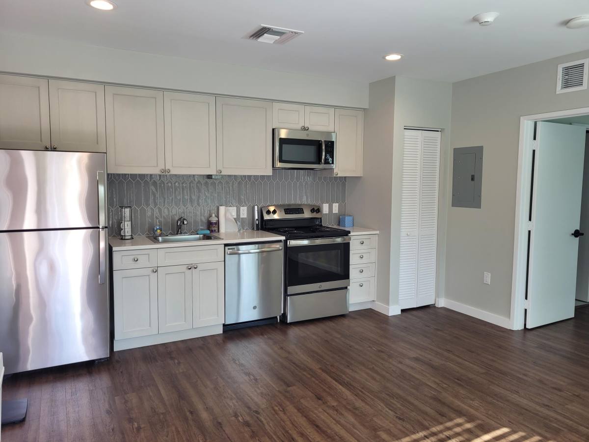 Apartment for rent at 11810 SE Dixie Highway 11810-1, Hobe Sound, FL 33455