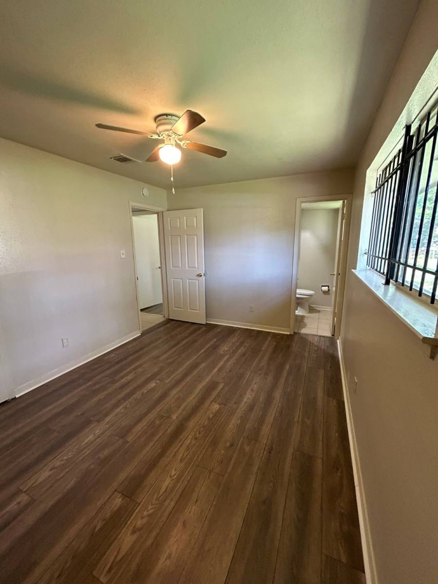 Apartment for rent at 7223 Valmont Dr, Houston, TX 77016