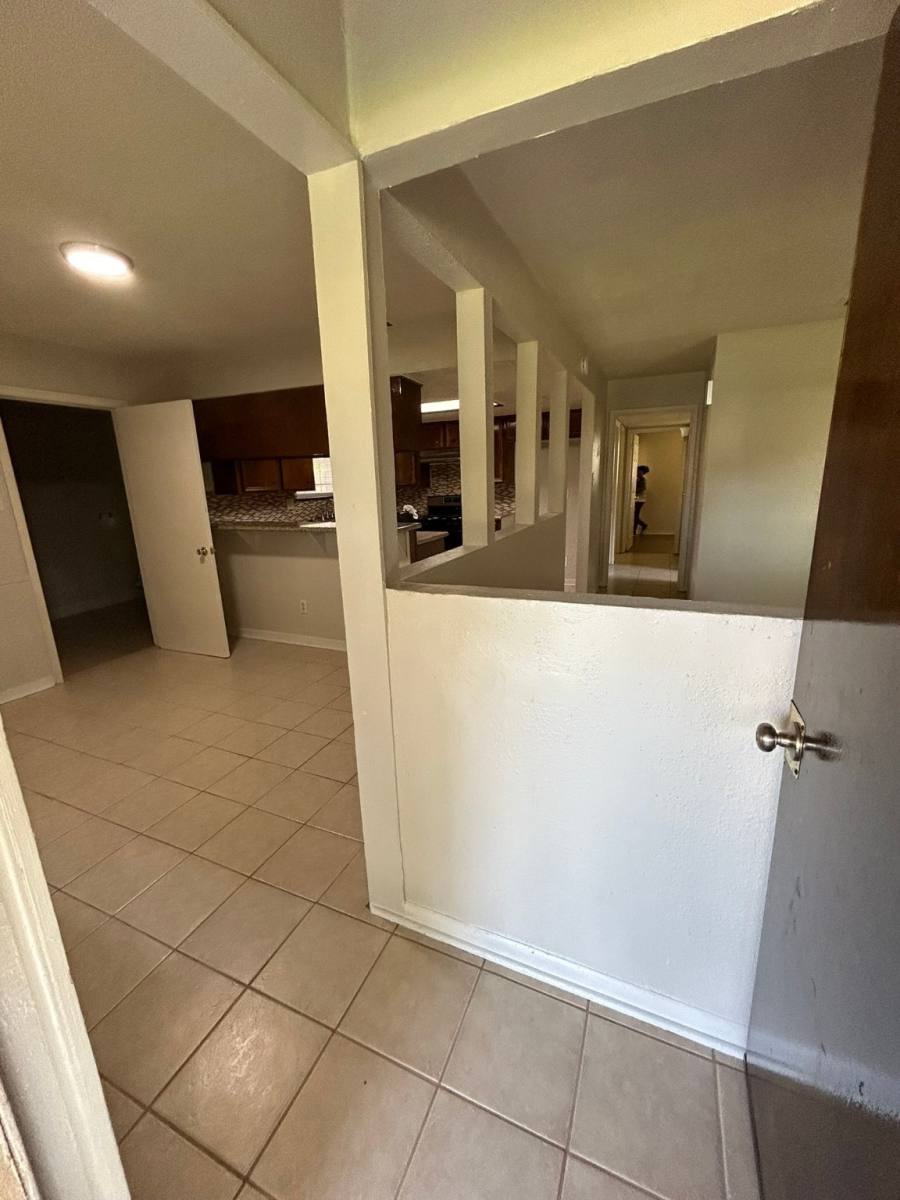Apartment for rent at 7223 Valmont Dr, Houston, TX 77016