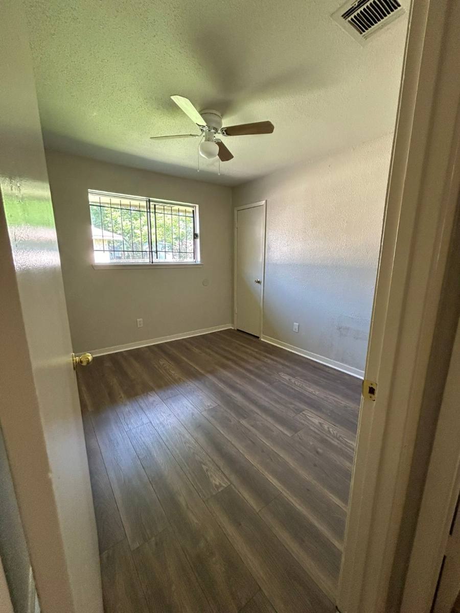Apartment for rent at 7223 Valmont Dr, Houston, TX 77016