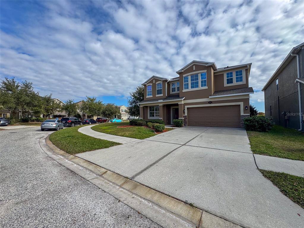 Apartment for rent at 10663 Pictorial Park Dr, Tampa, FL 33647