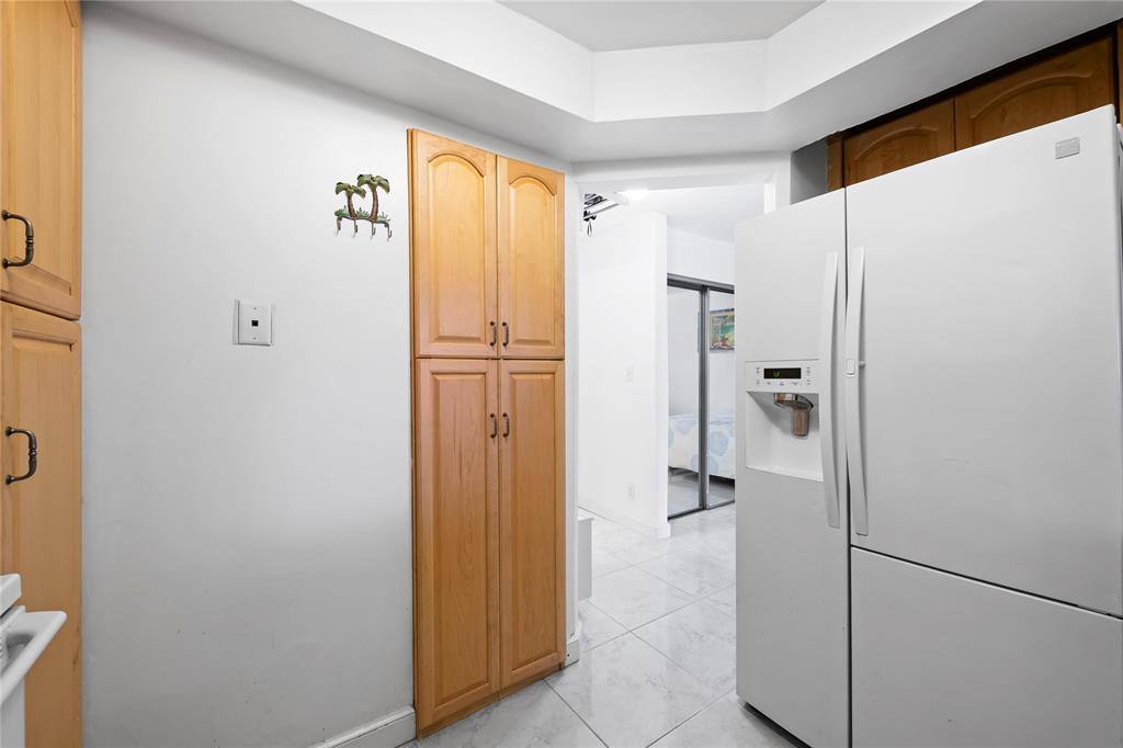 Apartment for rent at 3909 N Ocean Blvd #410, Fort Lauderdale, FL 33308