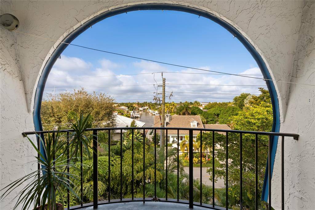 Apartment for rent at 3909 N Ocean Blvd #410, Fort Lauderdale, FL 33308