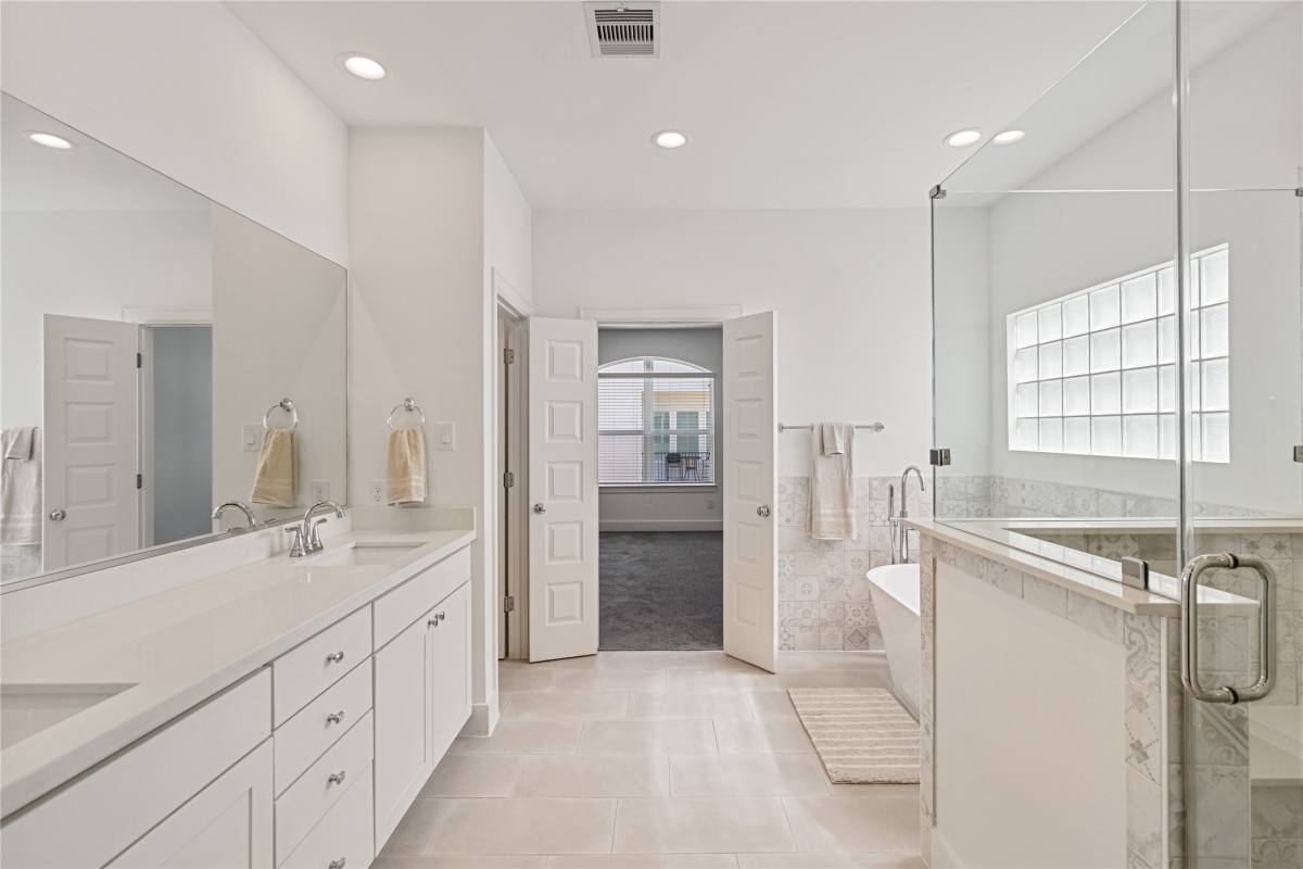 Townhouse for rent at 7702 W Side Villas Lane #7702VILLAS, Houston, TX 77055