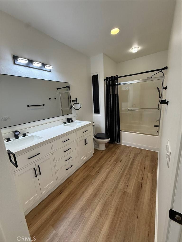 Apartment for rent at 2457 Watermarke Place, Irvine, CA 92612