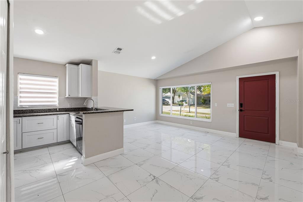 Apartment for rent at 6614 Northhaven Court, Riverview, FL 33578
