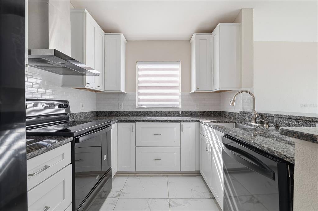 Apartment for rent at 6614 Northhaven Court, Riverview, FL 33578