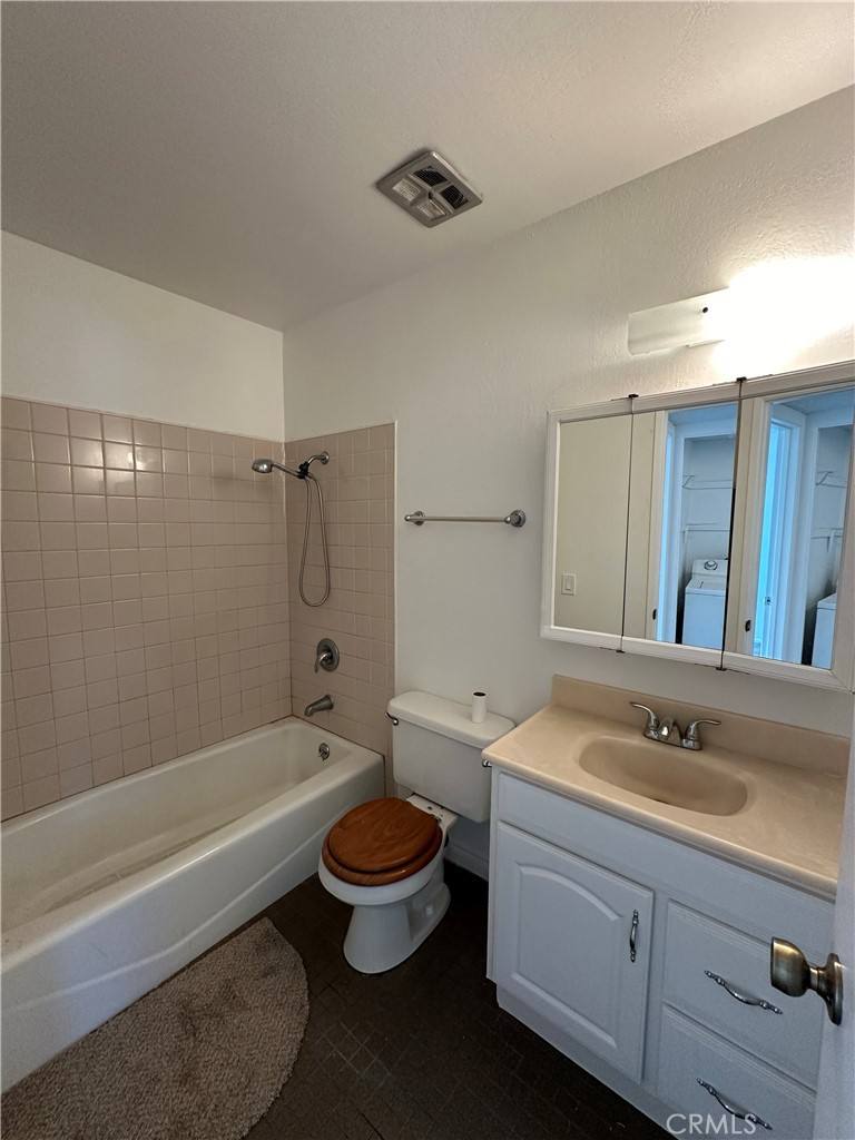 Condo for rent at 34 Elksford Ave #34, Irvine, CA 92604