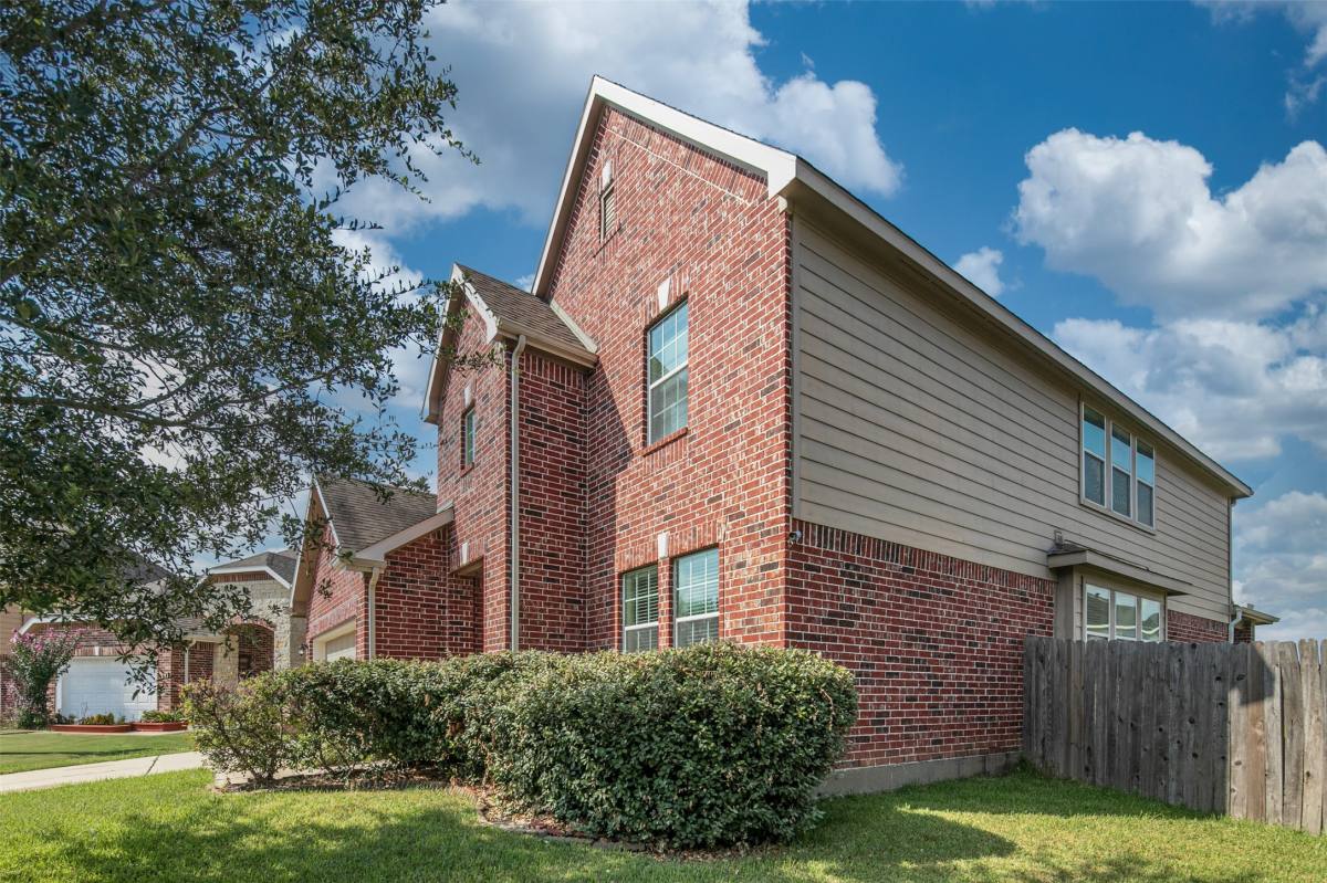 Apartment for rent at 3203 Windsor Ranch Lane, Katy, TX 77494
