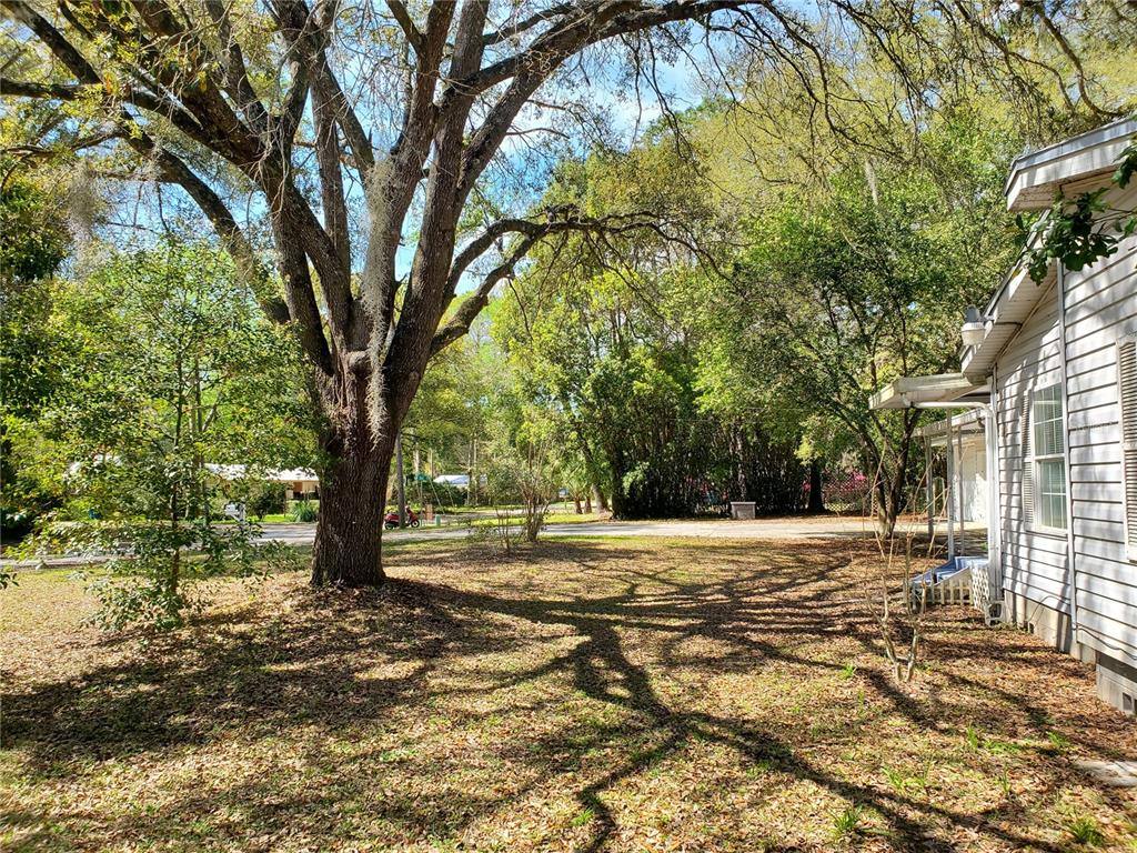 Apartment for rent at 24274 NW 190th Ave, High Springs, FL 32643