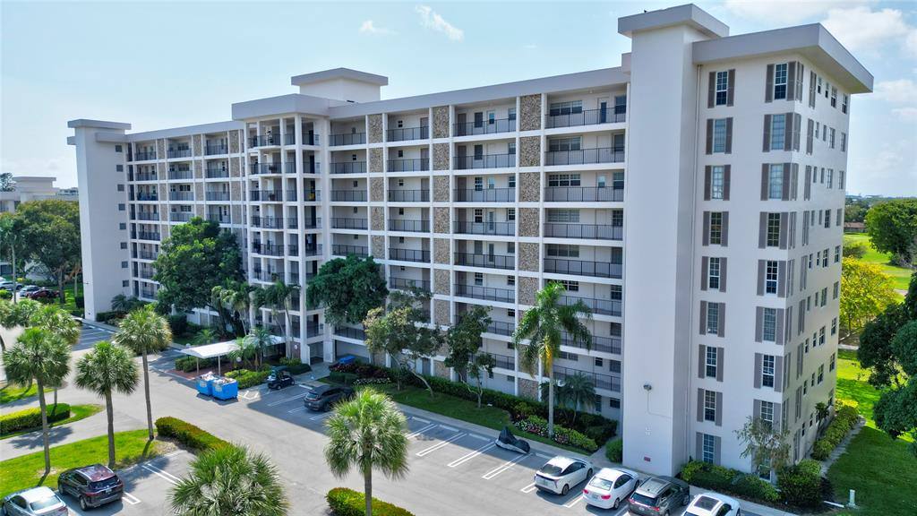 Condo for rent at 3050 N Palm Aire Dr #505, Pompano Beach, FL 33069