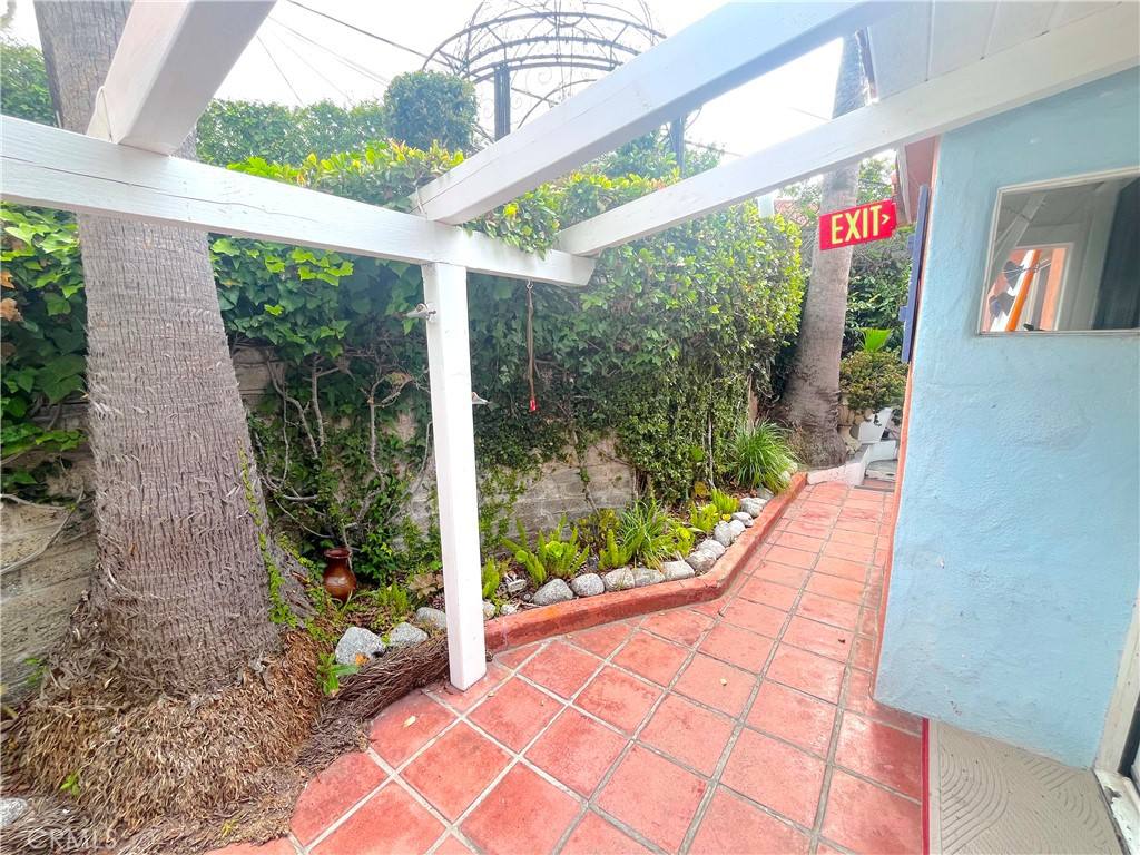 Apartment for rent at 212 N Coast Highway 212-10, Laguna Beach, CA 92651