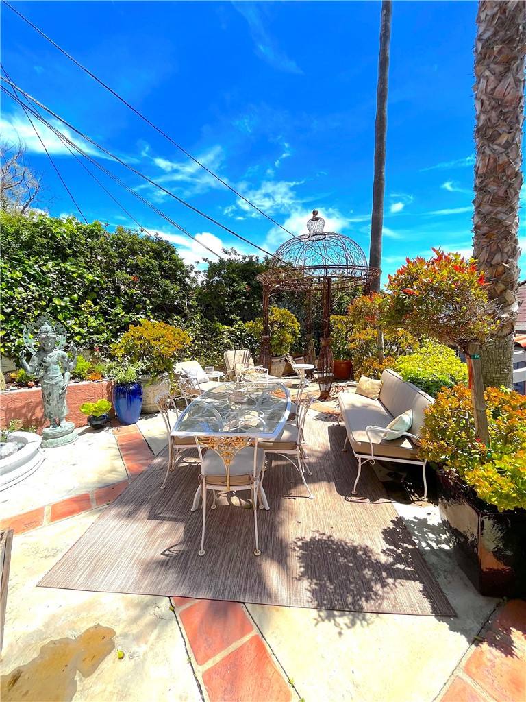 Apartment for rent at 212 N Coast Highway 212-10, Laguna Beach, CA 92651