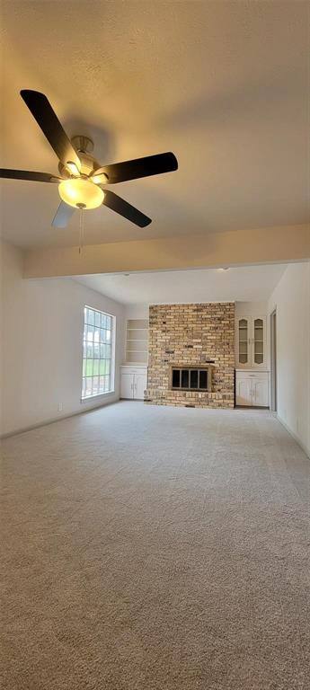 Apartment for rent at 13230 Nestle Dr, Dallas, TX 75234