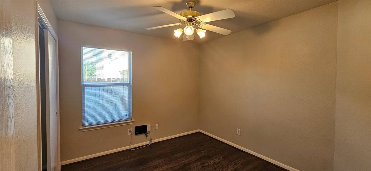 Apartment for rent at 919 Yorkshire Hollow Lane #919, Fresno, TX 77545