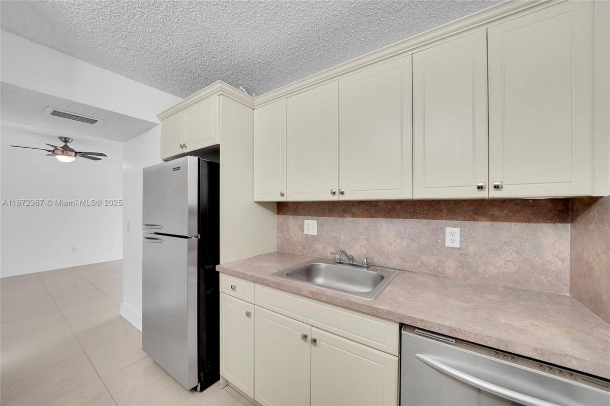 Apartment for rent at 8260 SW 210th St #201, Miami, FL 33189