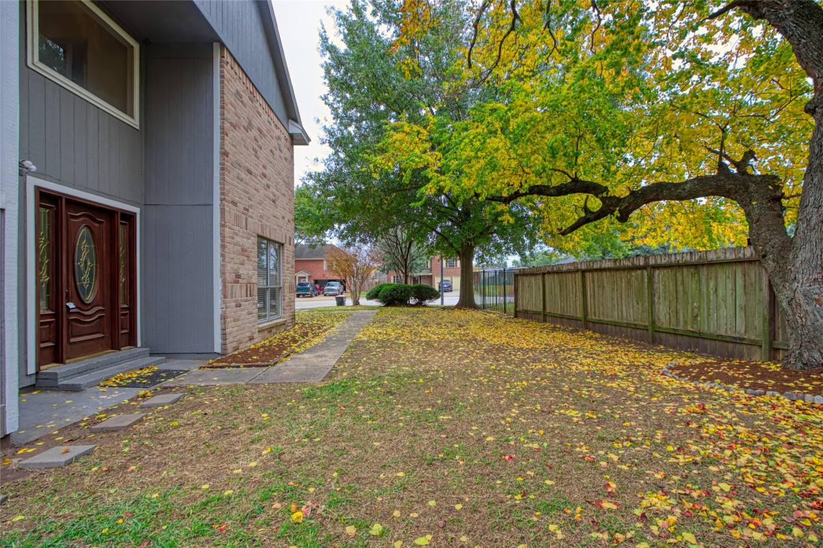 Apartment for rent at 4426 Trace Mill Court, Houston, TX 77066