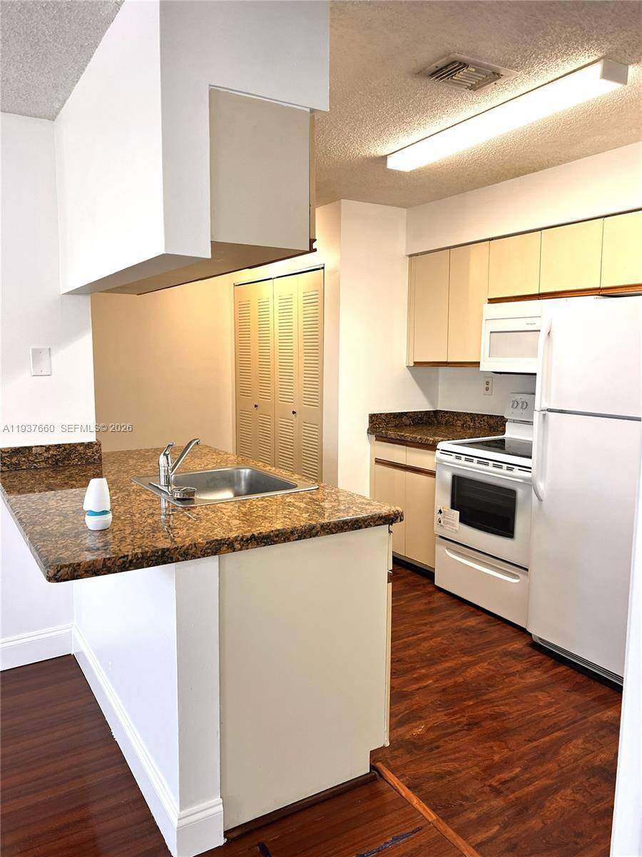 Condo for rent at 17500 NW 67th Court #17500P19, Hialeah, FL 33015
