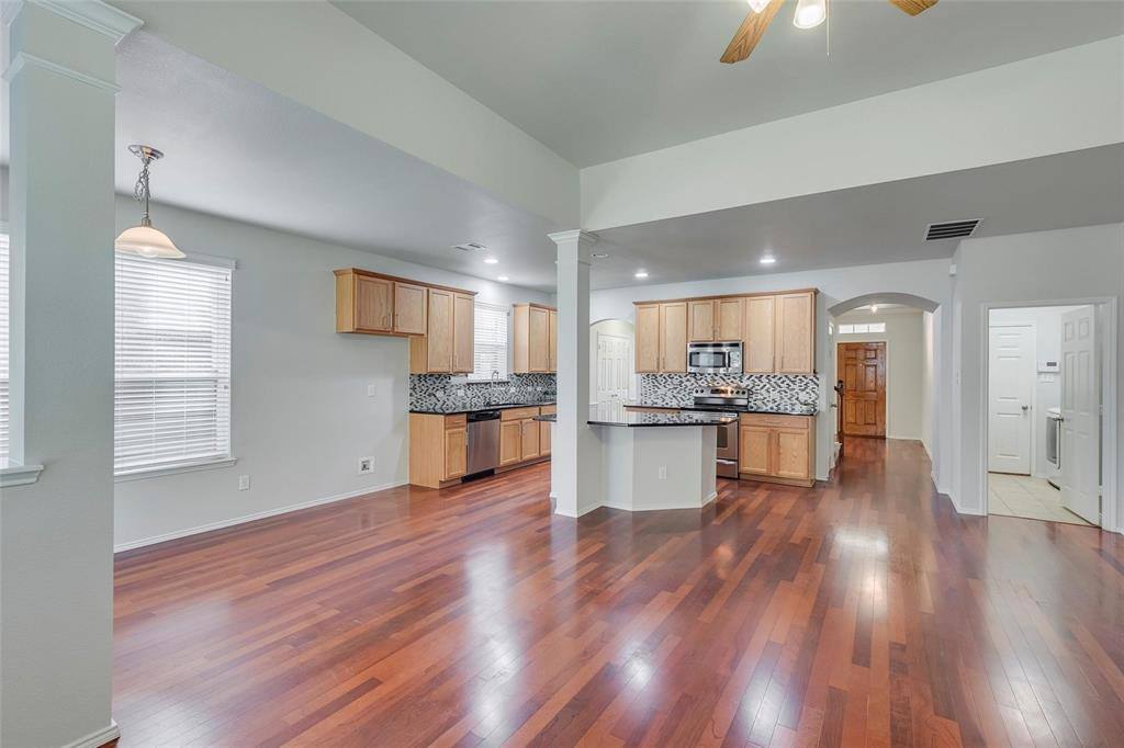 Apartment for rent at 13421 Lost Spurs Rd, Roanoke, TX 76262